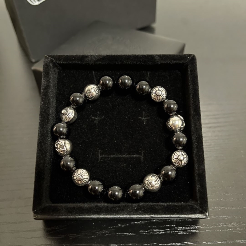 Ch**me He**ts bracelets